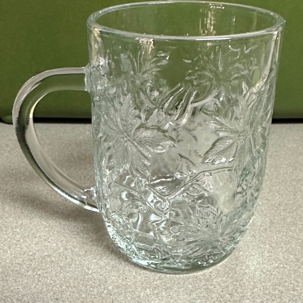 Princess House Clear Glass Leaf Mugs - Picture 8 of 11